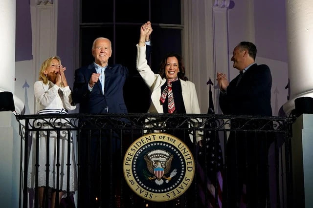 Kamala Harris được Biden ủng hộ