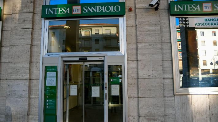 Ngân hàng Intesa Sanpaolo đầu tư vào bitcoin